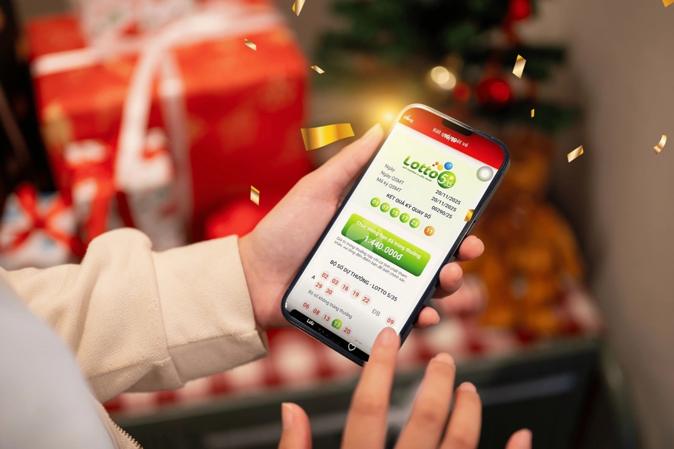 Cơ hội trúng độc đắc khi mua vé số theo ngày sinh trên điện thoại