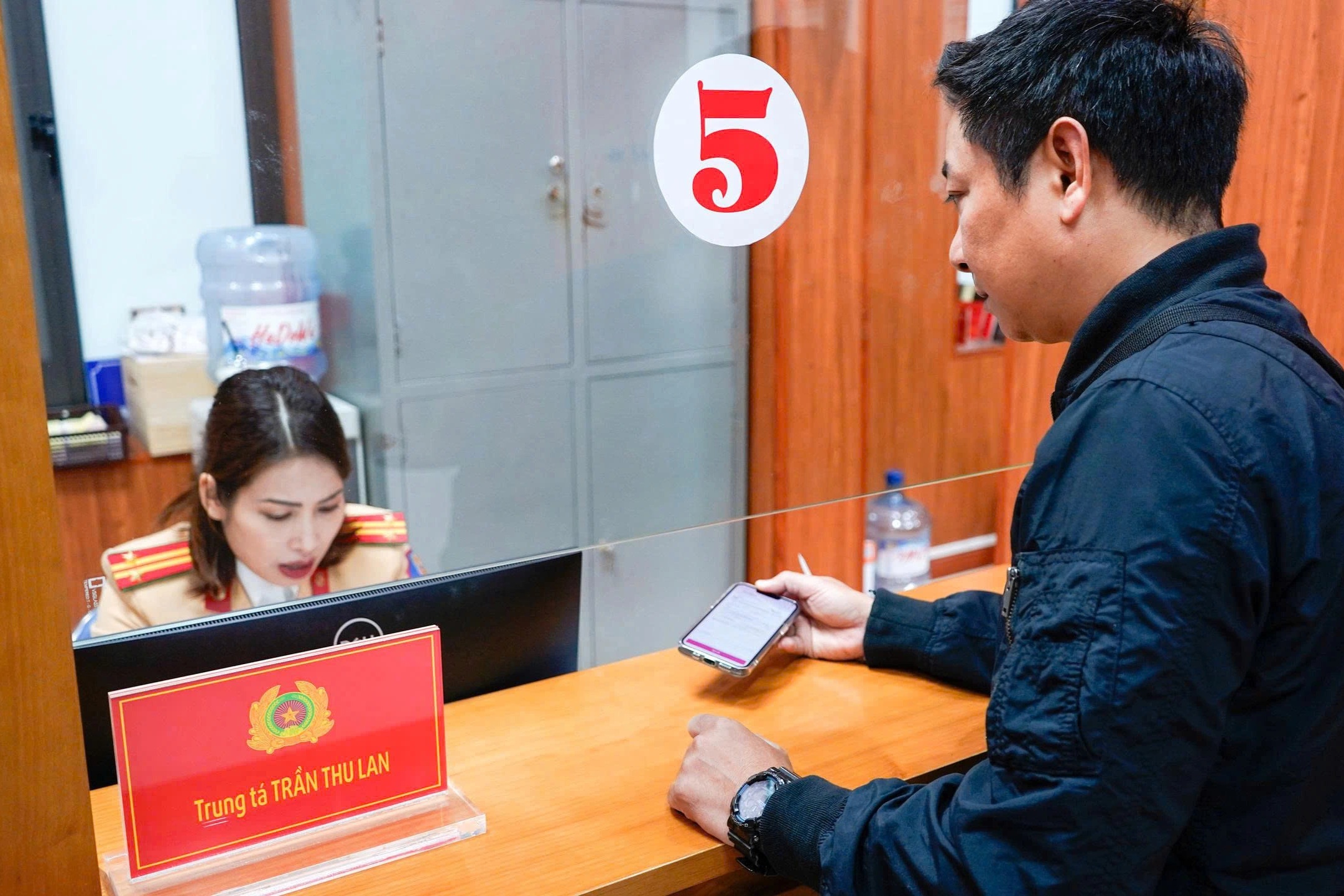 CSGT Hà Nội đã in 18.200 phôi giấy phép lái xe vật lý