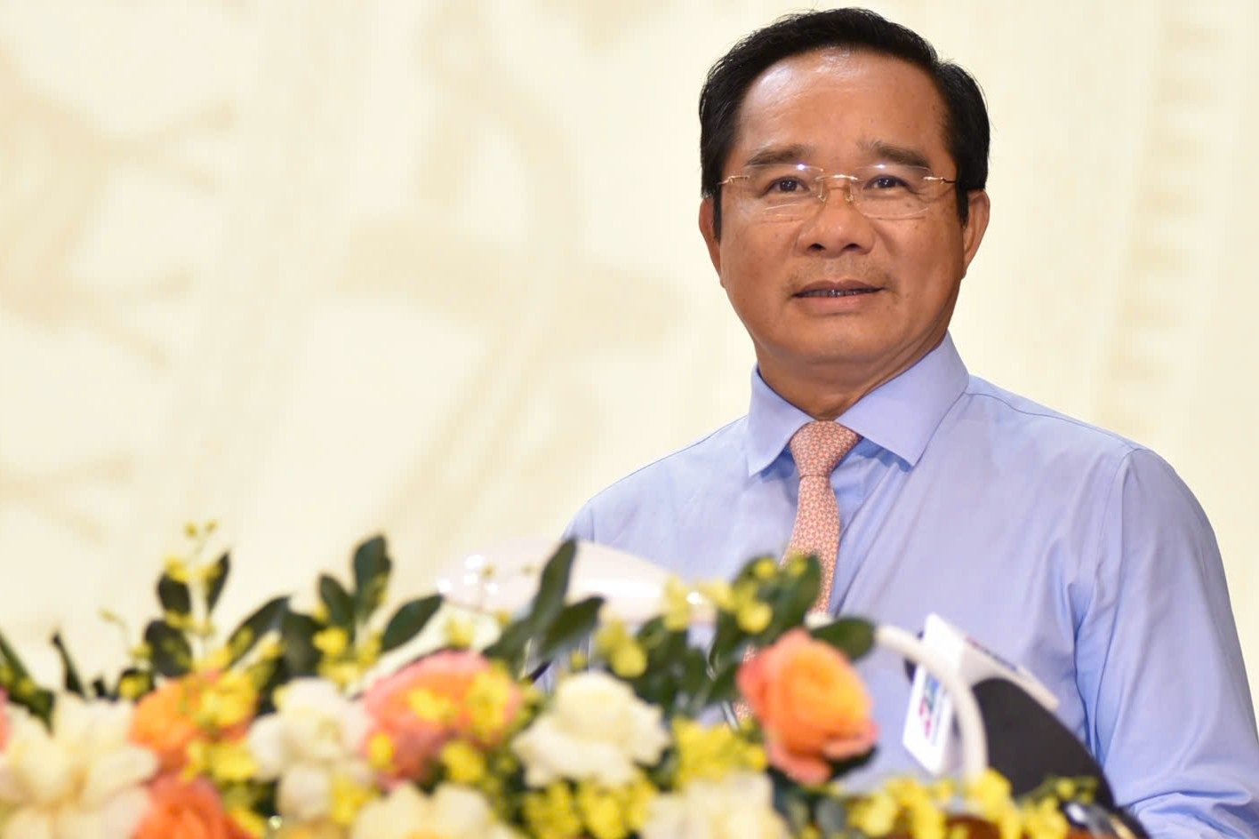 Chủ tịch TPHCM: Tránh tạo những "cơn sóng ngầm" khi làm bảng giá đất mới