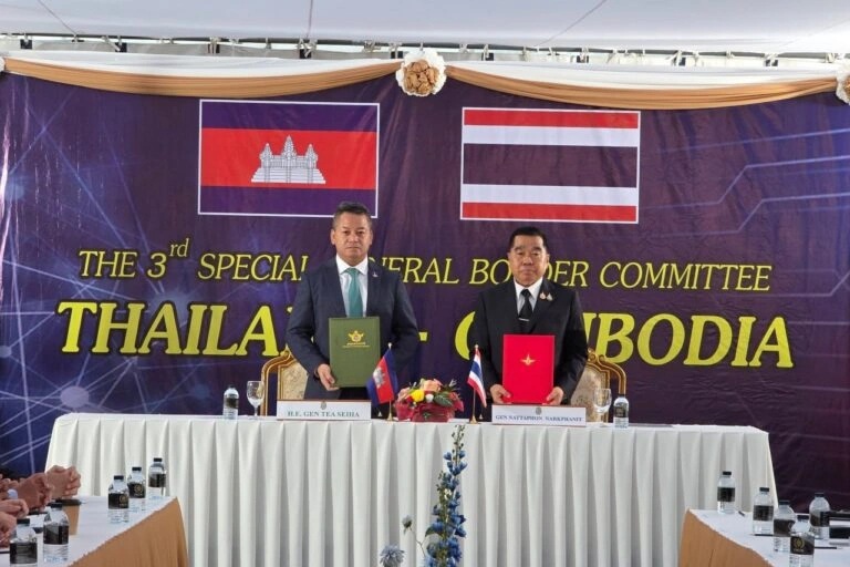 Thái Lan, Campuchia ký thỏa thuận ngừng bắn ngay lập tức