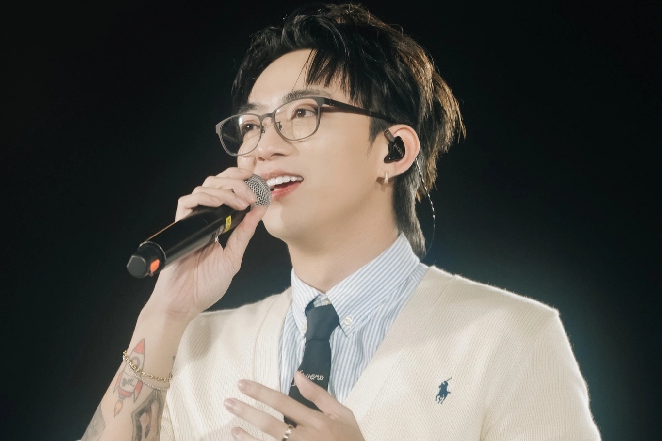 SOOBIN nhìn lại hành trình 15 năm, ghi nhớ câu nói của Touliver