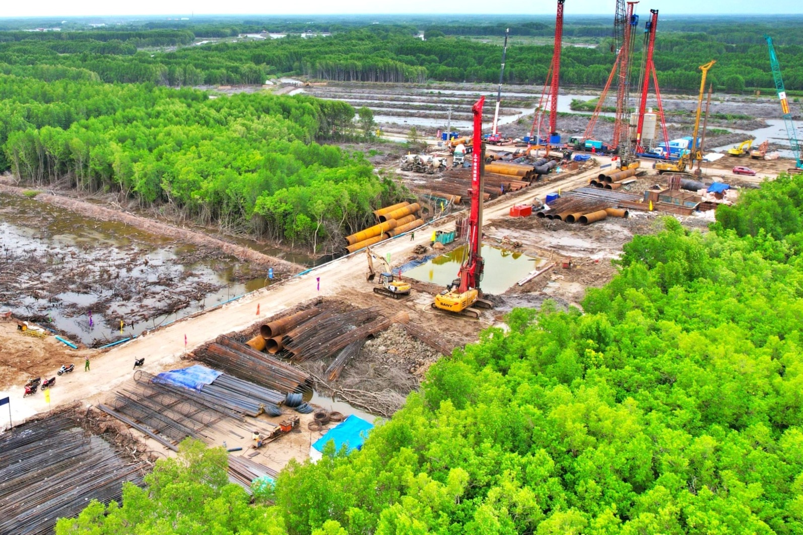 Cà Mau khai thác quỹ đất dọc cao tốc để phát triển công nghiệp, dịch vụ