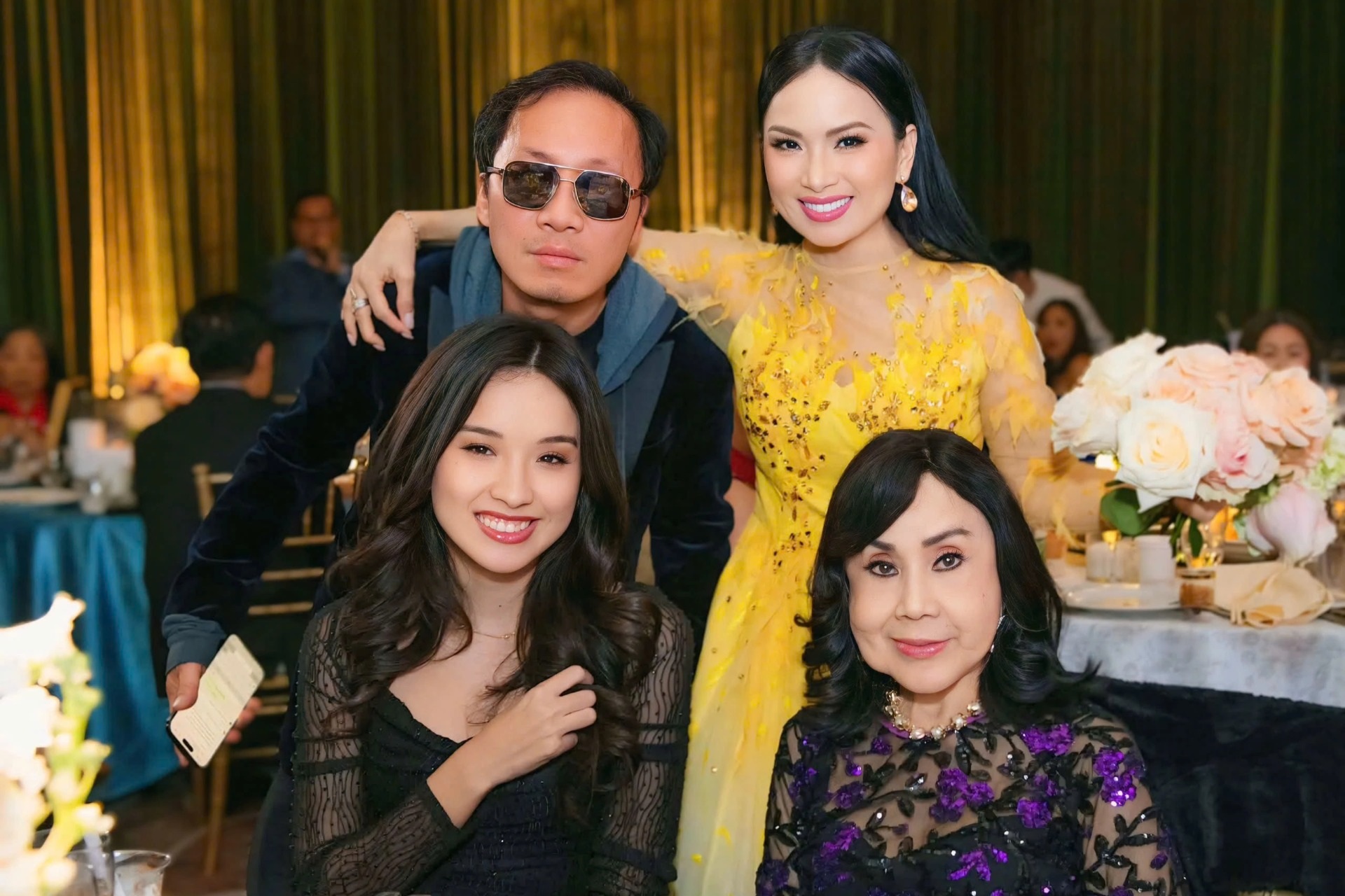 Ca sĩ Hà Phương khoe ảnh bên chồng tỷ phú, hé lộ lý do kín tiếng đời tư