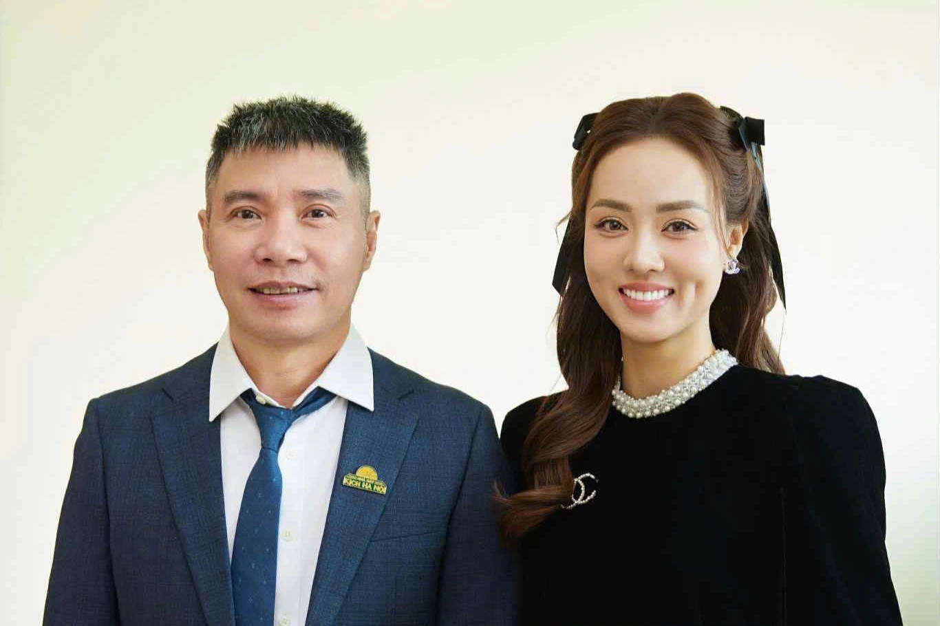 Vợ NSND Công Lý: "Tôi nghèo đến mức đi chợ luôn đắn đo xem giá"