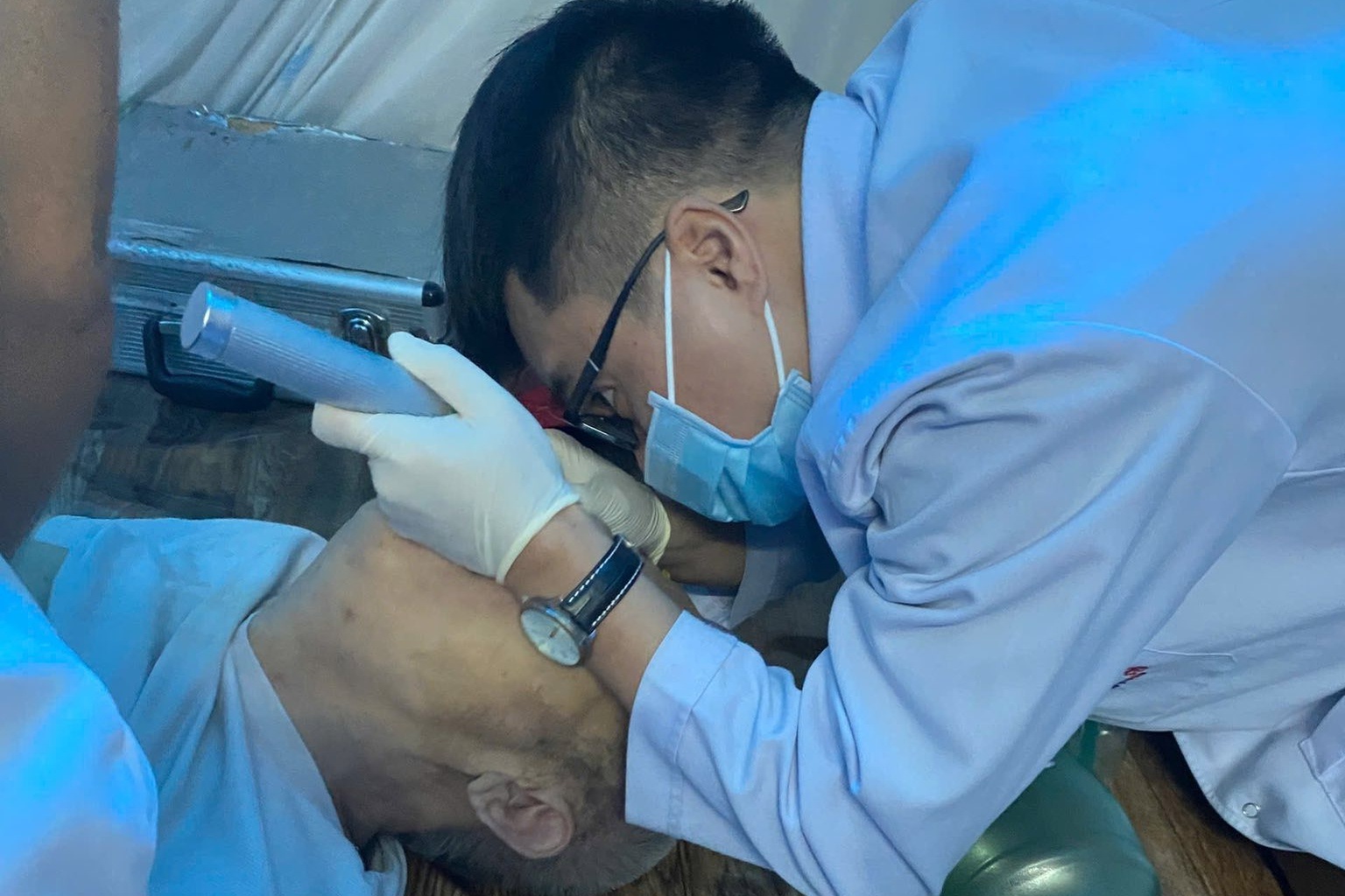 TPHCM: Một người ngưng tim, ngưng thở sau khi sặc bánh trôi nước