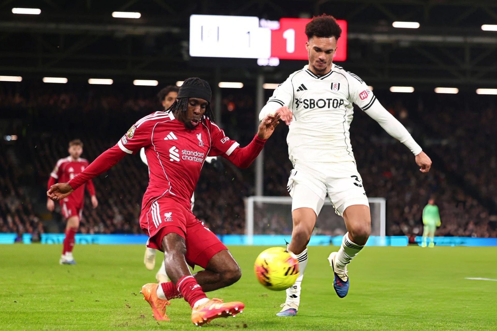 Kịch tính đến giây cuối, Liverpool bị Fulham cầm hòa