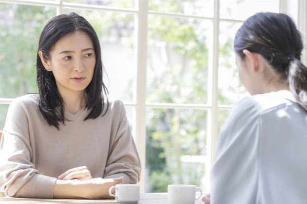 Gửi con cho mẹ chồng, tôi sững người khi bà tính mỗi bữa ăn 20.000 đồng