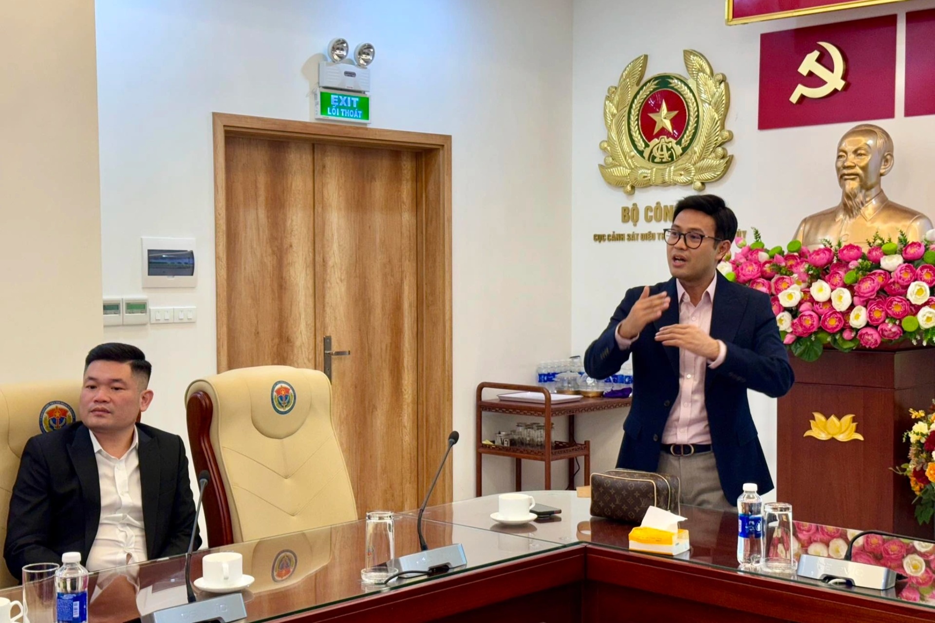 Cường Cá nói gì khi cùng NSƯT Thái Sơn có mặt tại cơ quan công an?