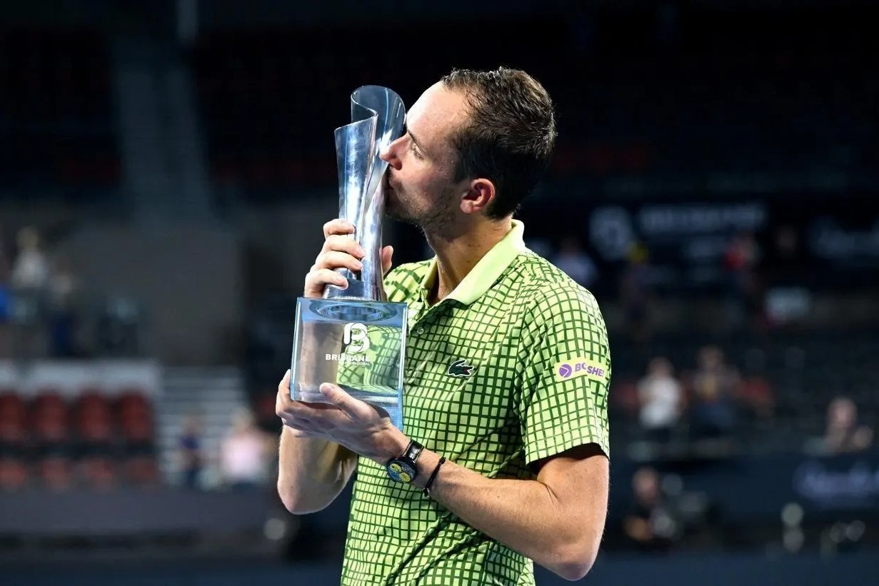 Medvedev và Sabalenka vô địch Brisbane International 2026