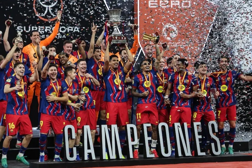 Thắng kịch tính Real Madrid, Barcelona đoạt Siêu Cúp Tây Ban Nha