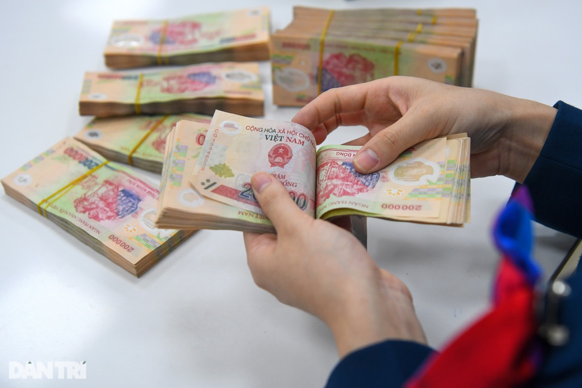 Lãi suất liên ngân hàng vọt lên 9,1%, SBV bơm ròng hơn 55.000 tỷ đồng