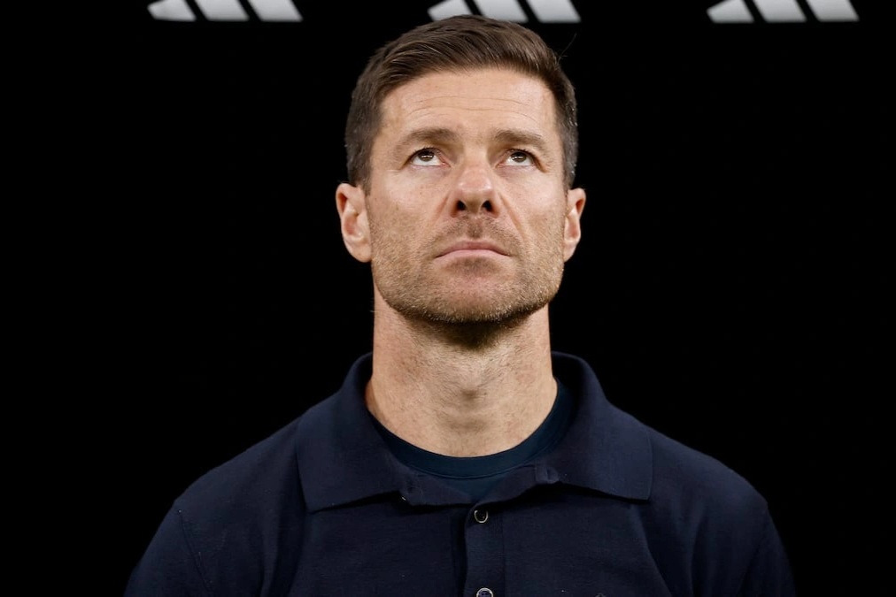 Real Madrid bất ngờ sa thải HLV Xabi Alonso