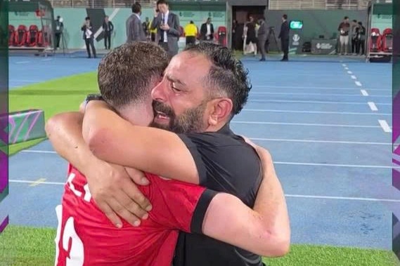 Ban huấn luyện U23 Jordan bật khóc khi chứng kiến U23 Việt Nam chiến thắng