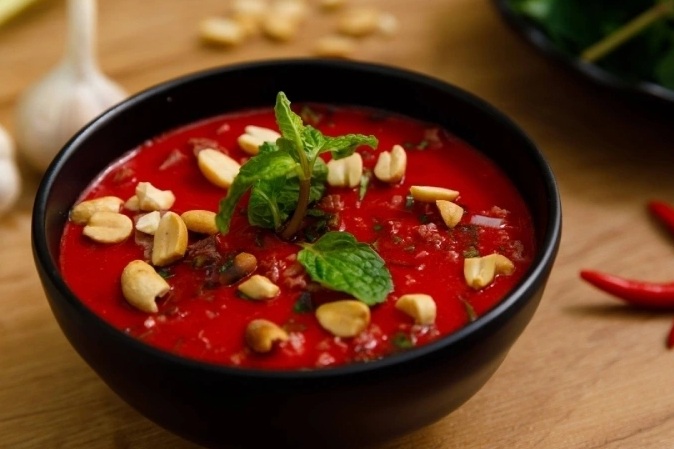 Nguyên nhân khiến người đàn ông nguy kịch sau khi ăn tiết canh dê