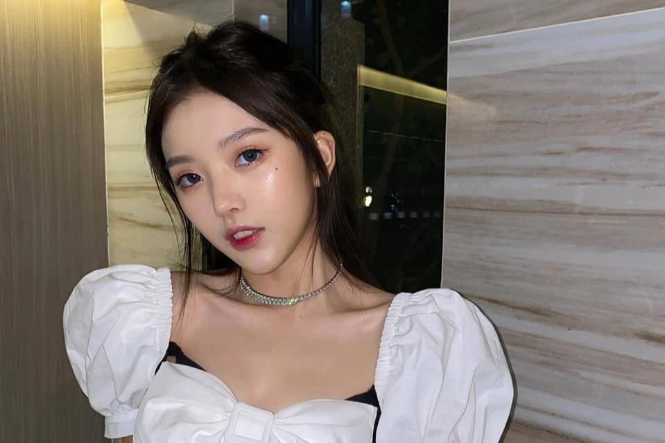 “Nữ thần cổ trang” Trung Quốc có hơn 30 triệu fan sụp đổ sự nghiệp