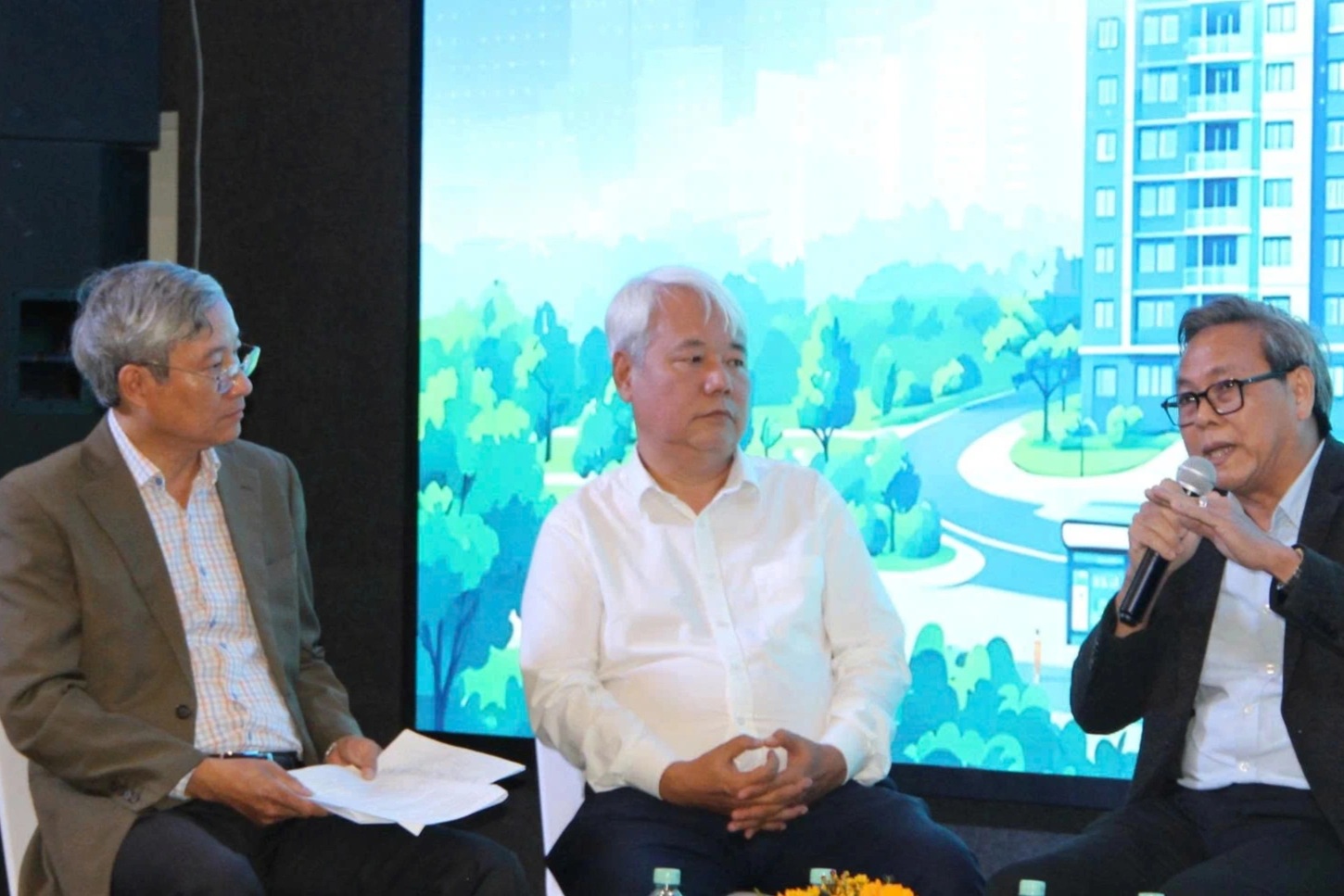 Kiên quyết xử lý chủ đầu tư "bán nhà thương mại, quên nhà xã hội"