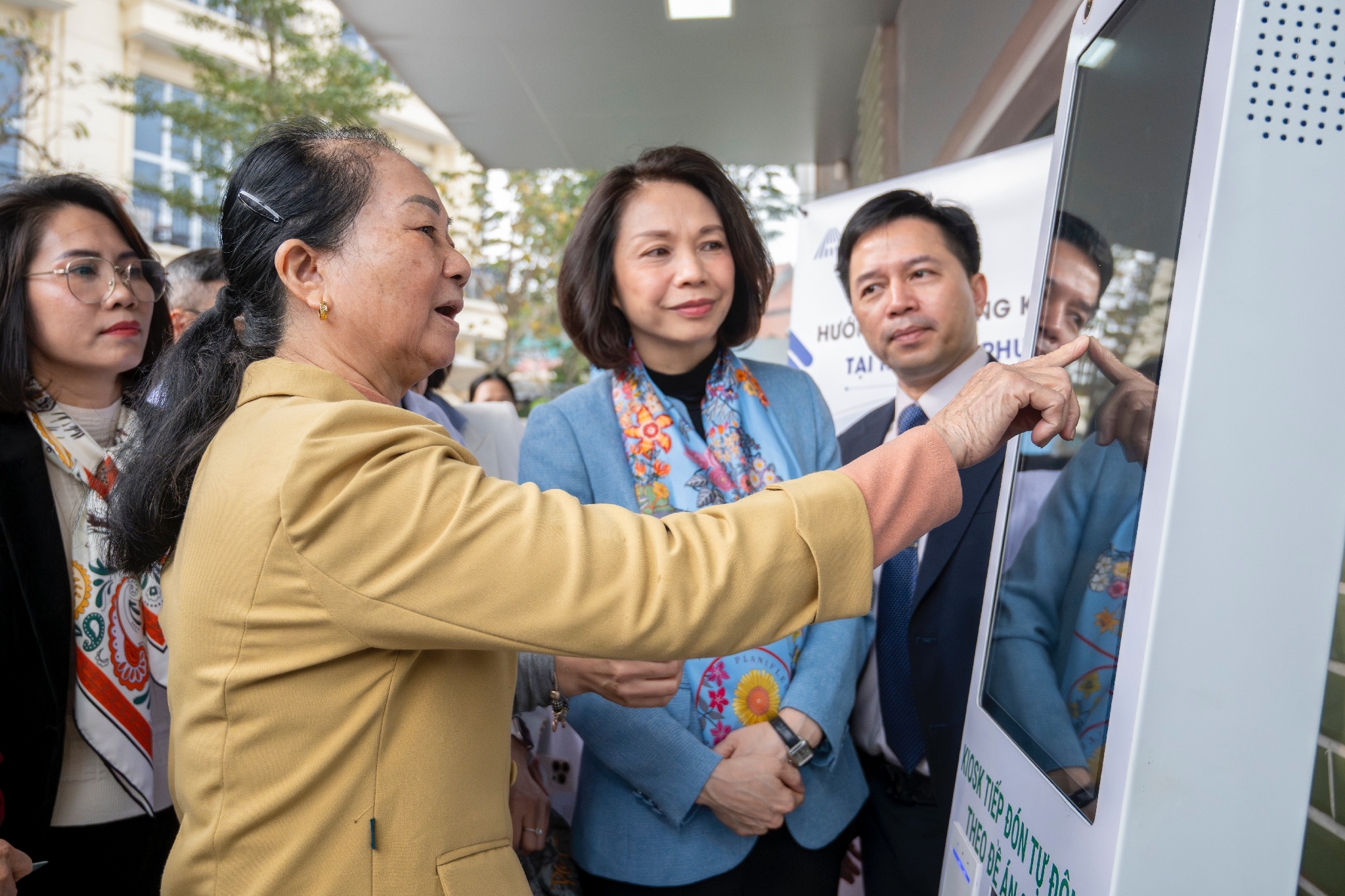 Trải nghiệm khám thông minh tại "trạm y tế 4.0" đầu tiên của Hà Nội