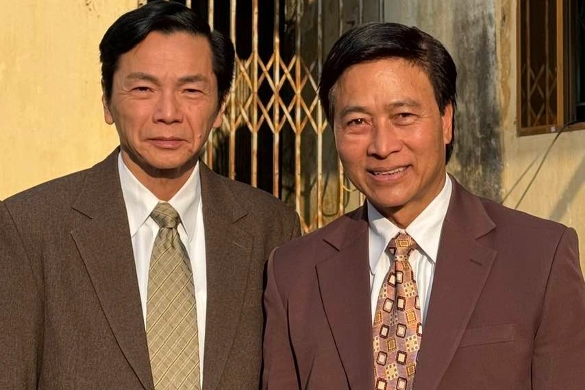 Hình ảnh hiếm hoi của NSND Trung Anh và Quốc Tuấn ở tuổi 65 gây "bão”