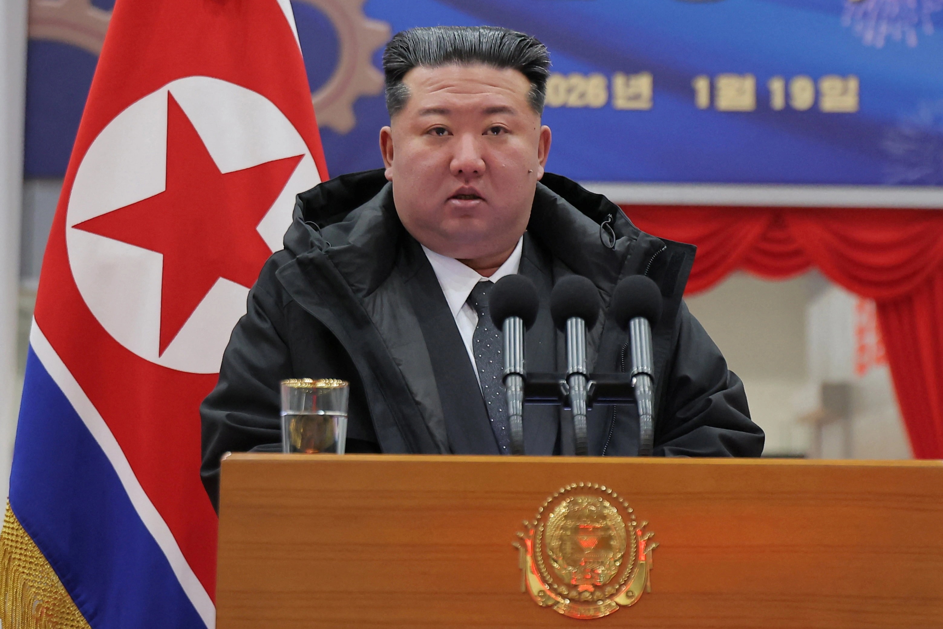 Chủ tịch Kim Jong-un cách chức Phó Thủ tướng ngay tại chỗ khi đi thị sát