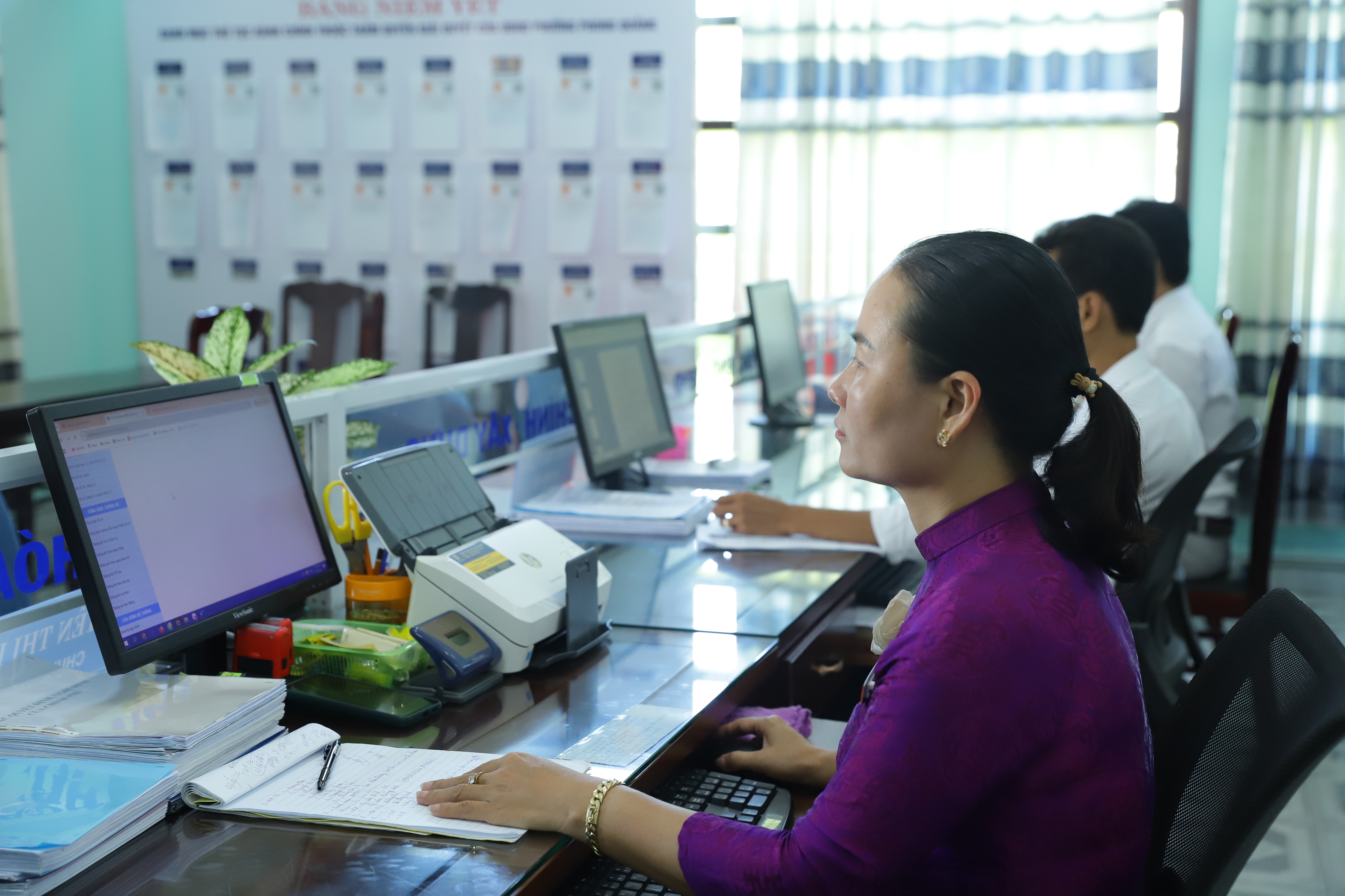 Bộ Nội vụ hướng dẫn công thức tính lương, phụ cấp mới từ 1/7