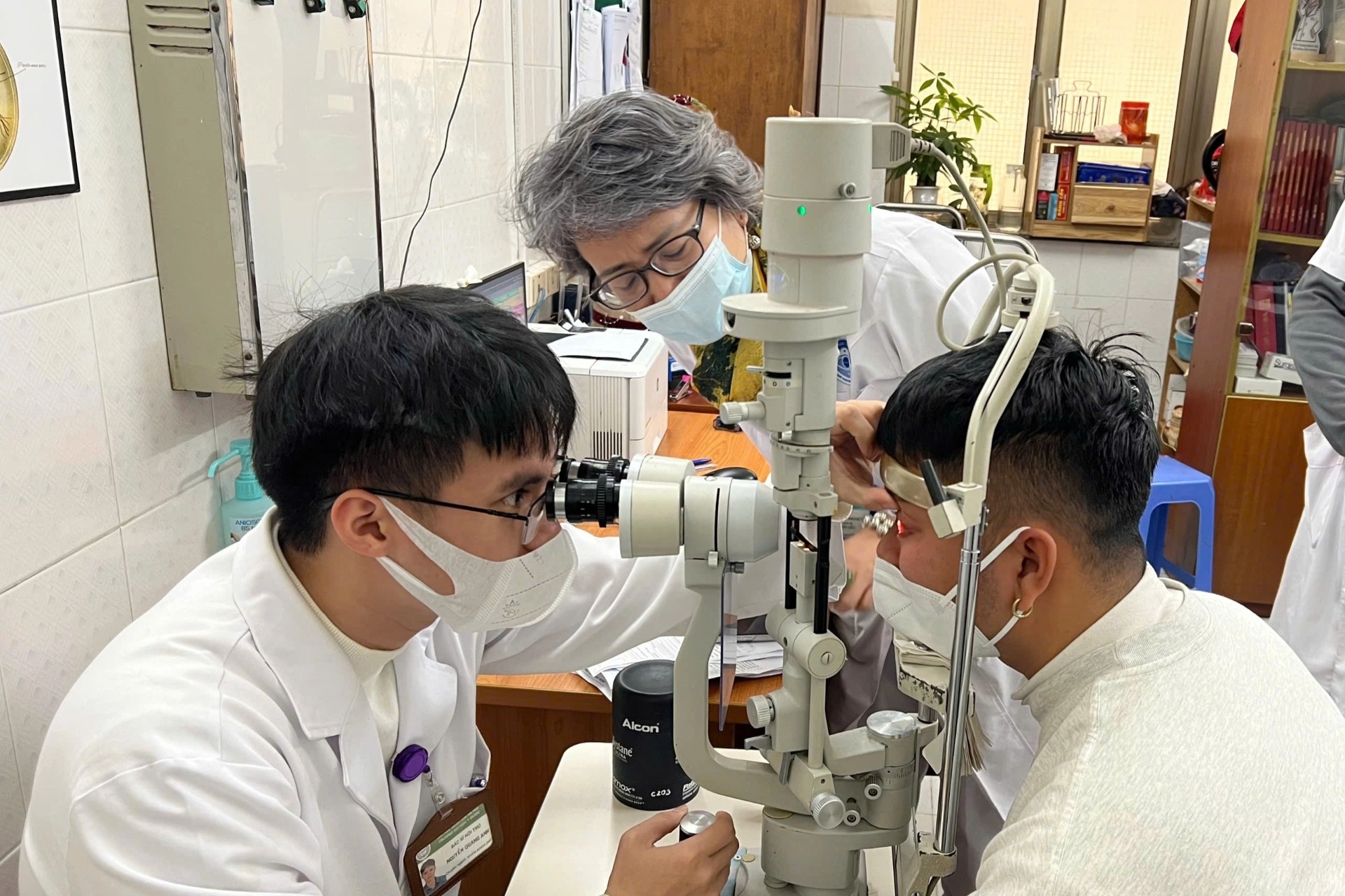 Liên tiếp các trường hợp pháo nổ, chấn thương mắt nguy kịch