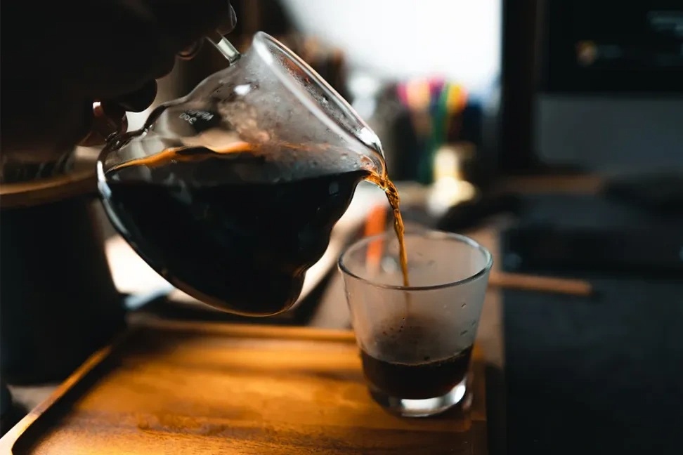 Uống cà phê mỗi ngày tác động thế nào tới sức khỏe của thận?