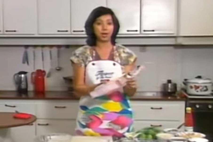 Video dạy nấu ăn 30 năm trước bỗng gây sốt vì món gỏi cá dùng 40 quả chanh