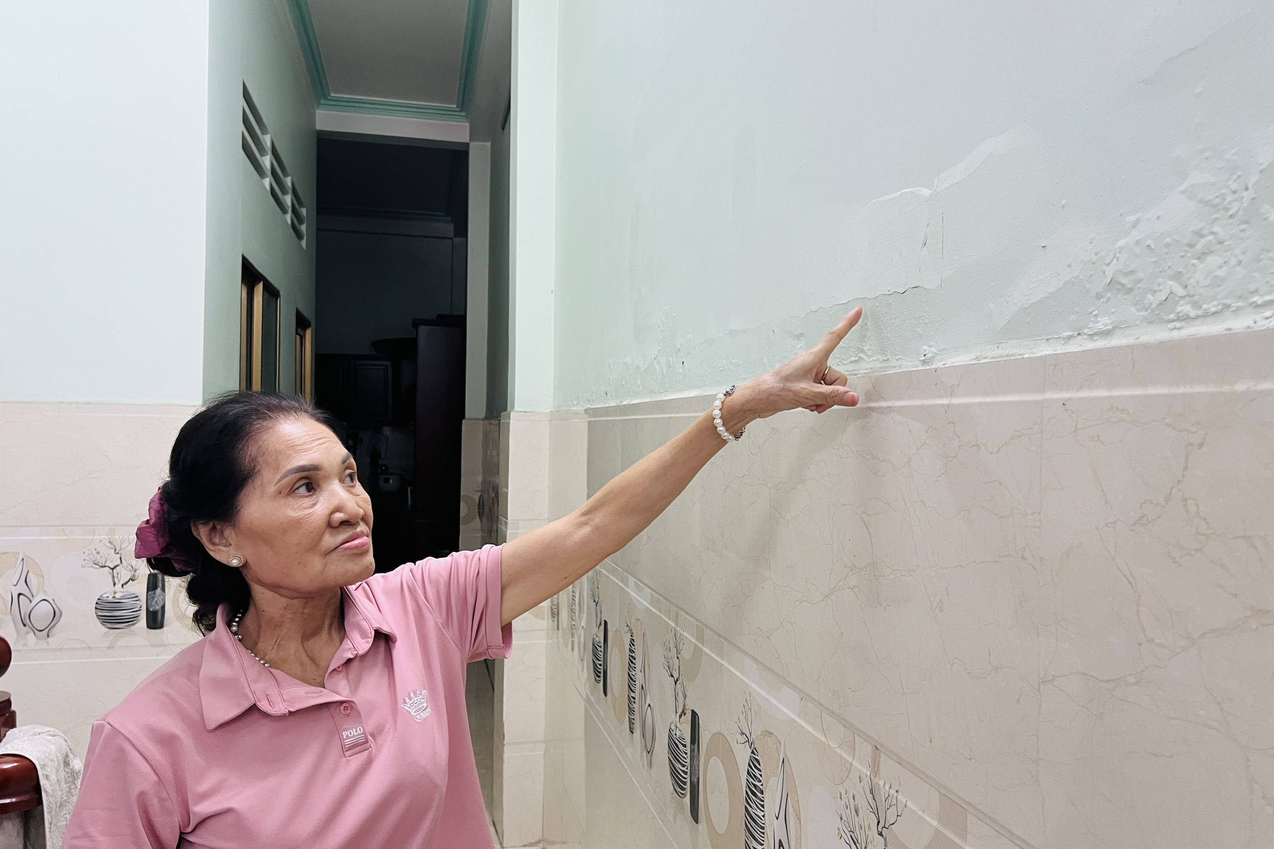 Vụ nhà dân nghiêng ở TPHCM: Chủ đầu tư chưa nhận trách nhiệm, vẫn hỗ trợ