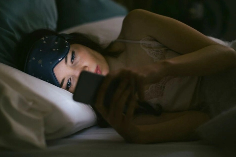 Ly hôn rồi tôi vẫn khổ vì sự "đeo bám", ghen tuông của vợ cũ