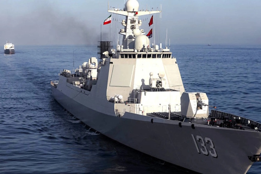 Iran tiết lộ vũ khí bí mật dưới đáy biển giữa lúc căng thẳng