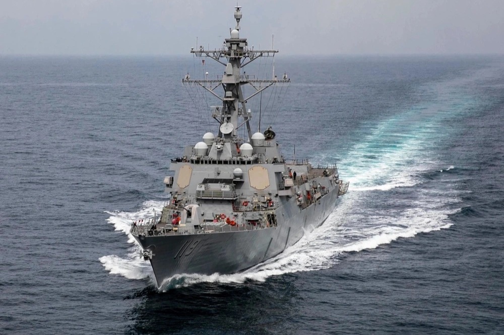 Mỹ điều thêm tàu chiến đến Trung Đông, Lầu Năm Góc sẵn sàng nhận lệnh