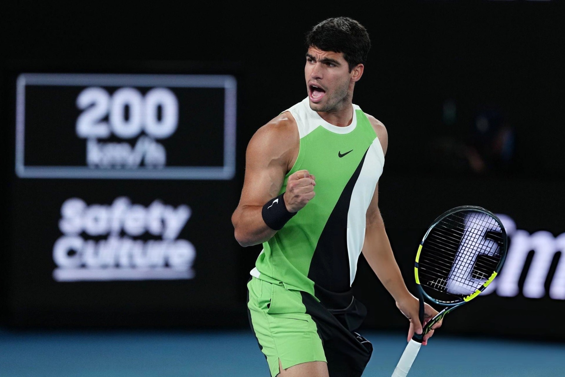 Alcaraz hạ Djokovic, lần đầu vô địch Australian Open