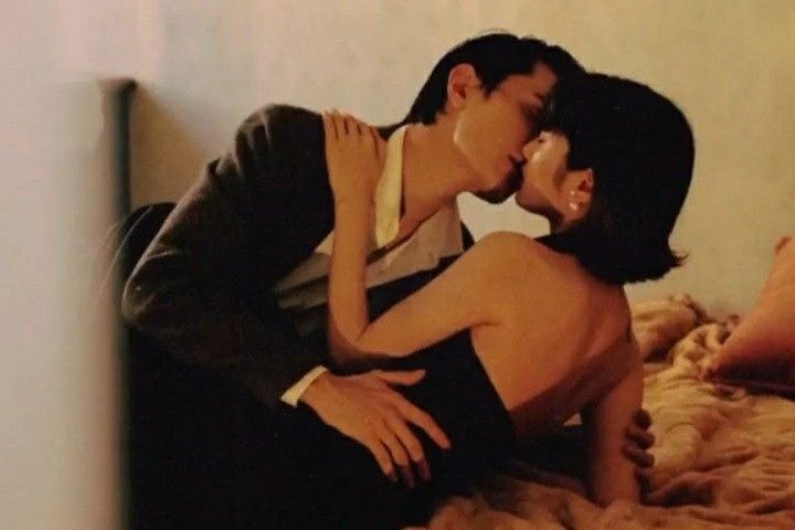 Sau một đêm thân mật, người chị hơn 3 tuổi khiến tôi nhớ mãi không quên