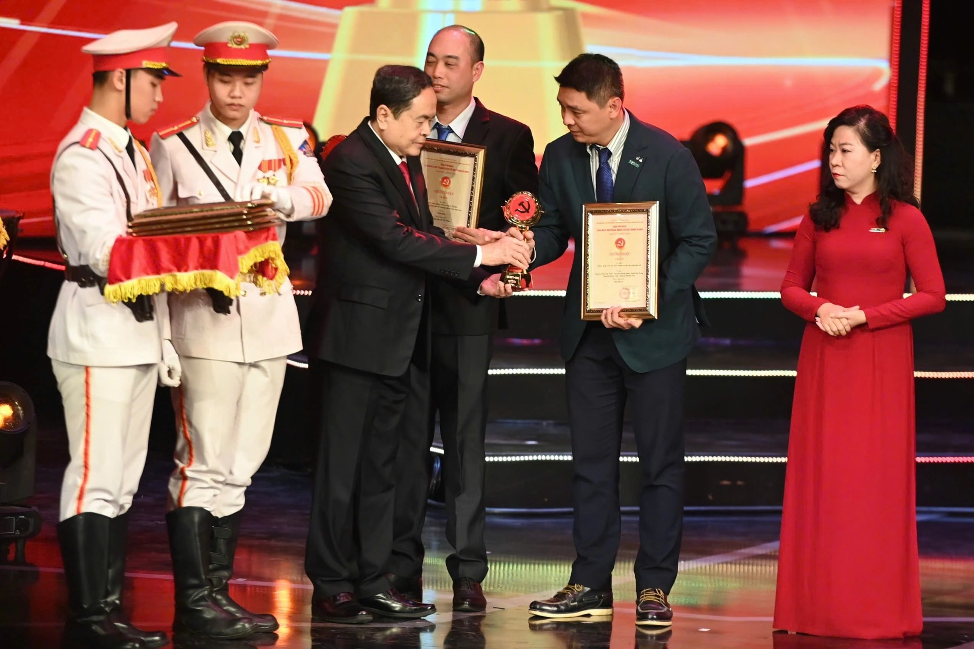 Báo Dân trí đoạt giải B Giải Búa liềm vàng lần thứ X