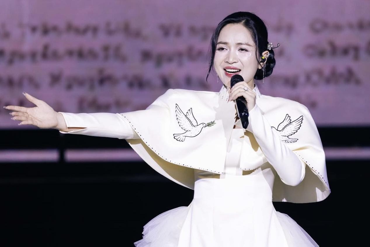 Ca sĩ Duyên Quỳnh xin lỗi, thừa nhận hát nhép bản hit 6,5 tỷ lượt xem