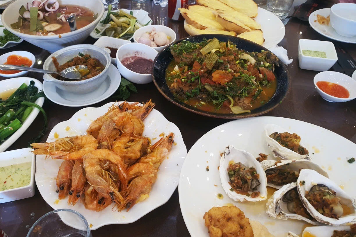 Công bố kết quả kiểm tra 121 trung tâm hội nghị, nhà hàng tiệc cưới ở TPHCM