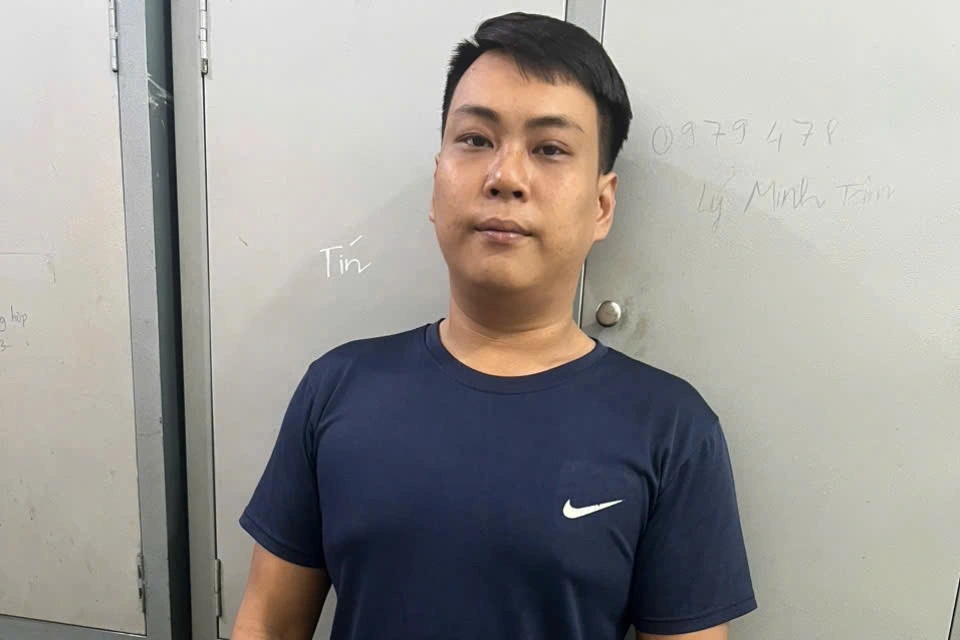 Bắt giữ đối tượng thực hiện liên tiếp 3 vụ cướp dây chuyền vàng