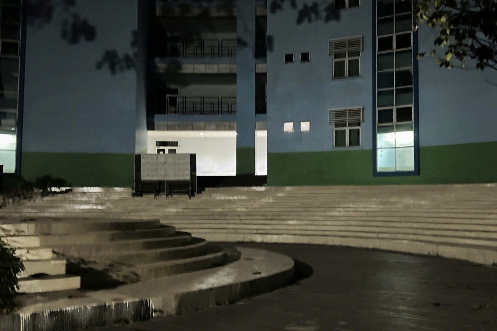 Nam thanh niên tử vong trong trường đại học ở TPHCM