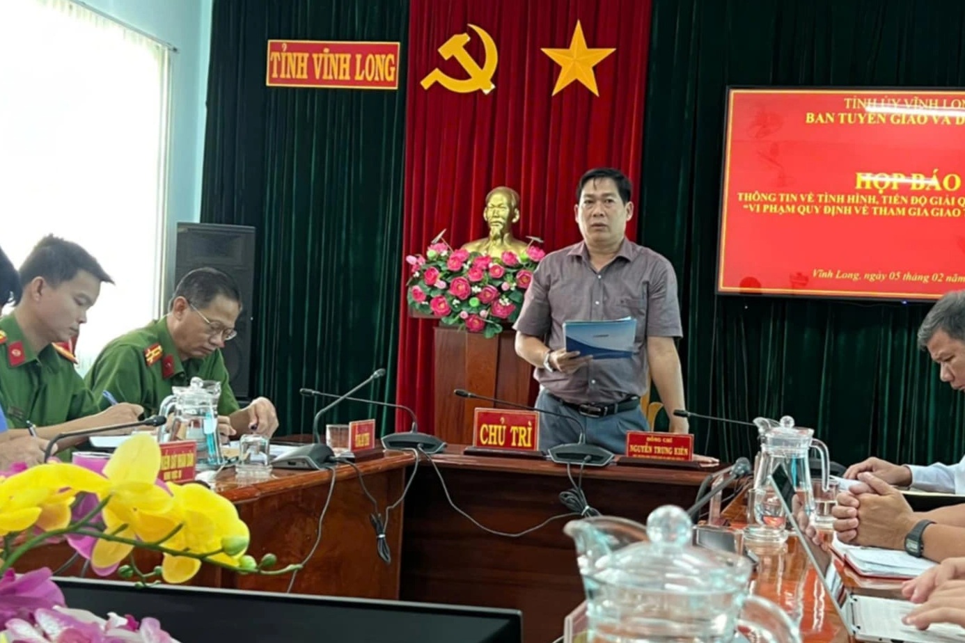 Vụ nữ sinh 14 tuổi ở Vĩnh Long: Công an lý giải vì sao điều tra kéo dài