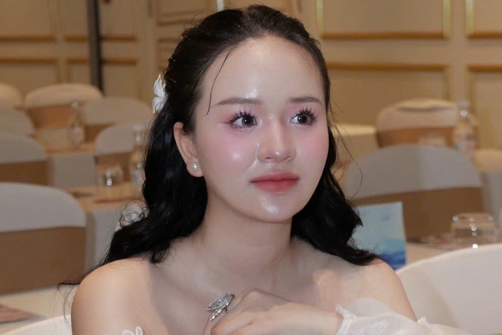 Á khôi Phương Linh "điều" gái bán dâm như thế nào?