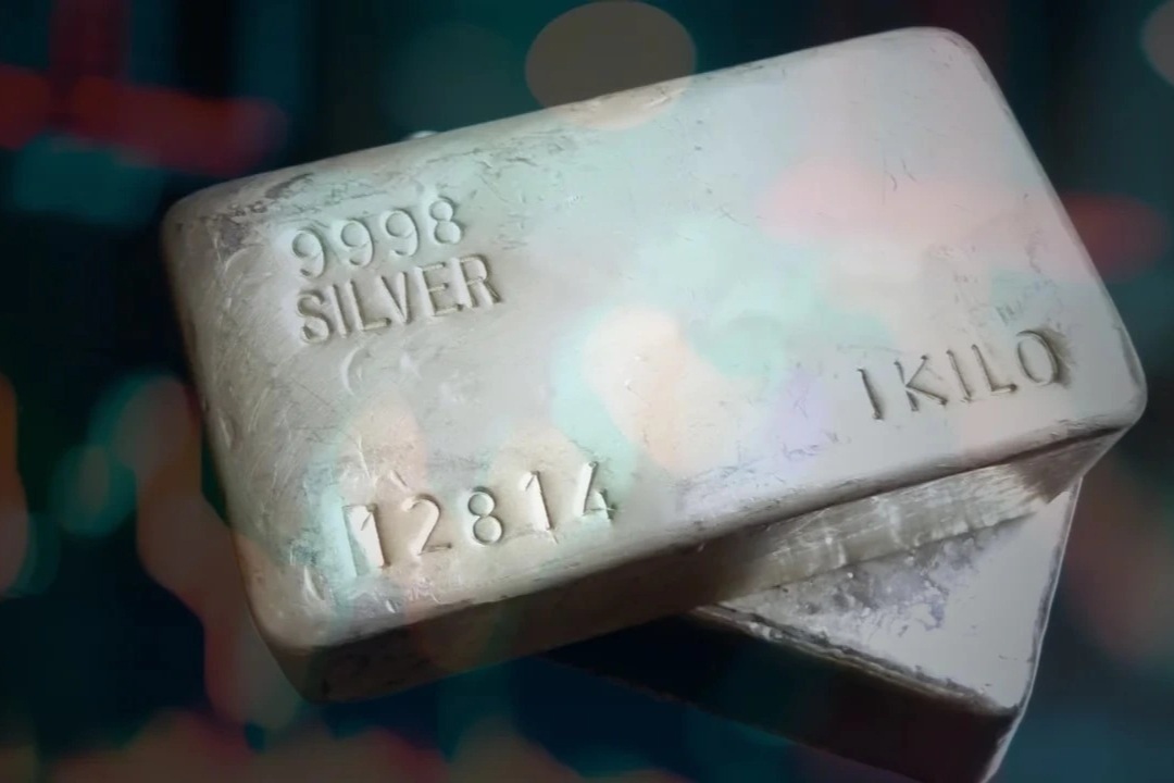 Lãi 3 tỷ USD từ vàng, đại gia bí ẩn Trung Quốc tất tay "đánh sập" giá bạc