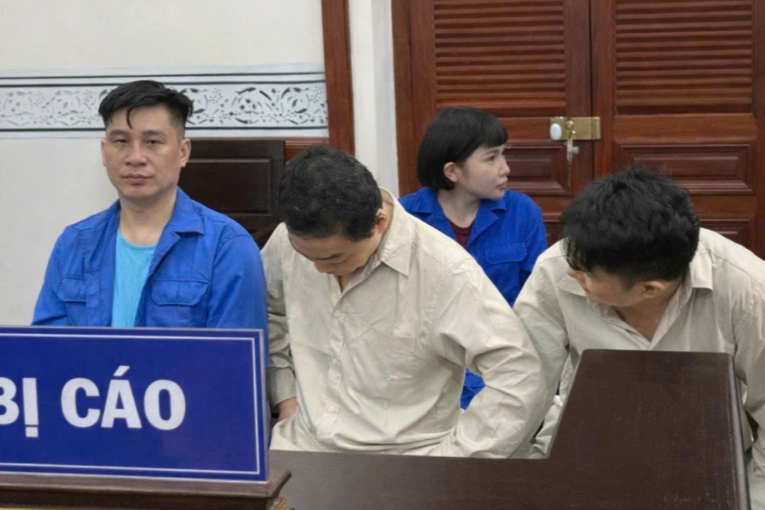 Người đàn ông Hàn Quốc nhờ vợ hờ ở TPHCM “chạy án” ma túy