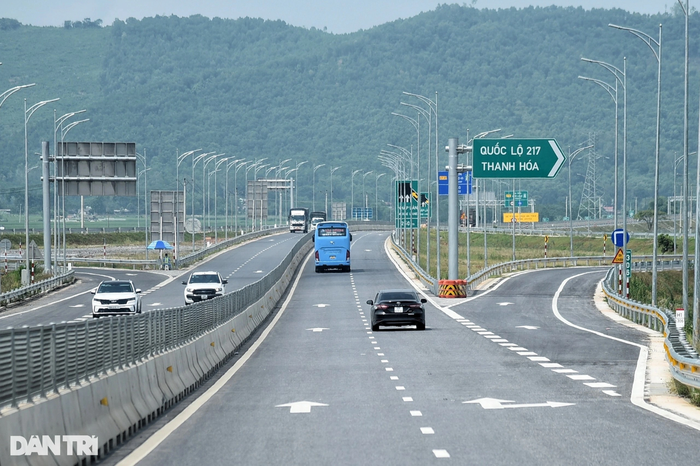 Cao tốc Bắc - Nam dự kiến khai thác thêm 21 trạm dừng nghỉ dịp Tết