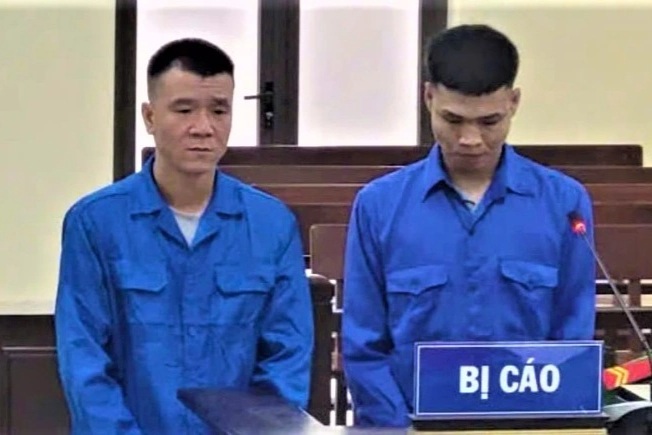 Hai gã đàn ông có 9 tiền án liên tiếp phá két, đập kính ô tô