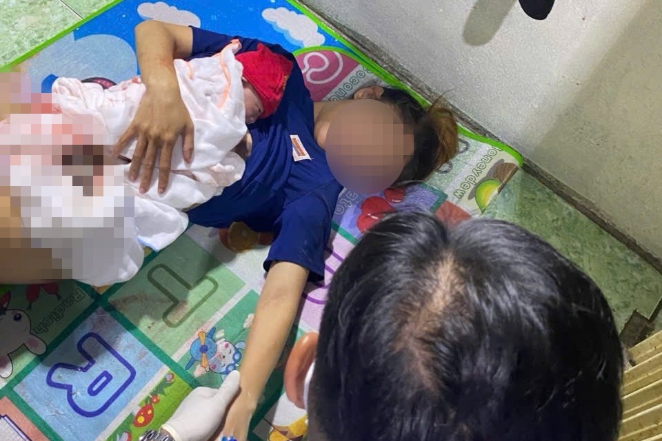TPHCM: Mang thai lần 4, sản phụ trẻ sinh rớt con ở nhà trọ ngày giáp Tết