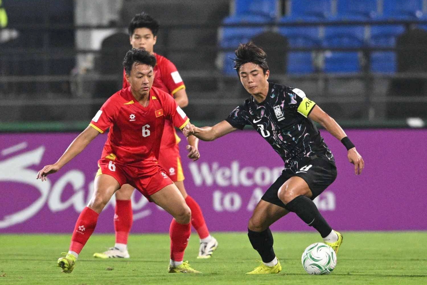 Tiền vệ Thái Sơn nghỉ thi đấu 9 tháng, bỏ lỡ AFF Cup 2026