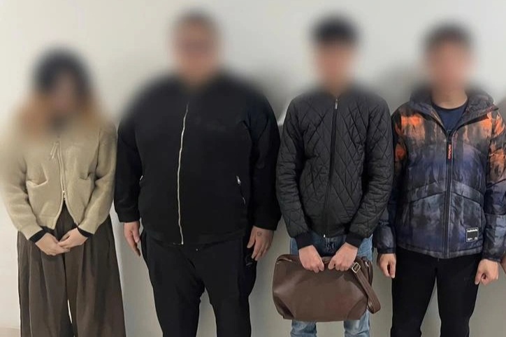 Khởi tố 9 đối tượng phát tán hơn 15 triệu tin nhắn chứa "link độc"