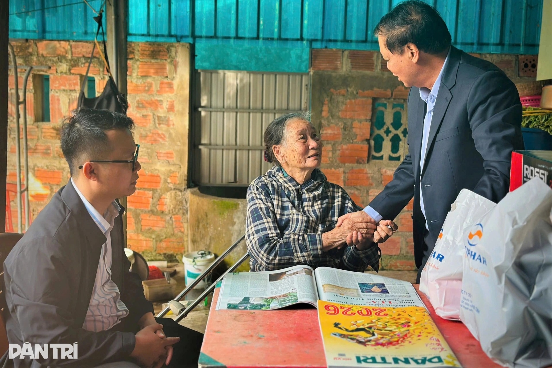 Xuân ấm áp đến với "cô gái Thạch Nhọn" qua nhịp cầu Dân trí