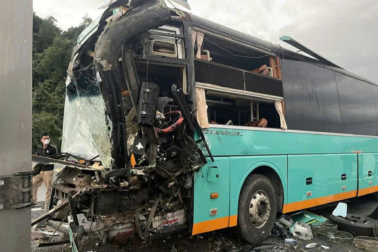 Tai nạn liên hoàn trên cao tốc Vân Phong - Nha Trang