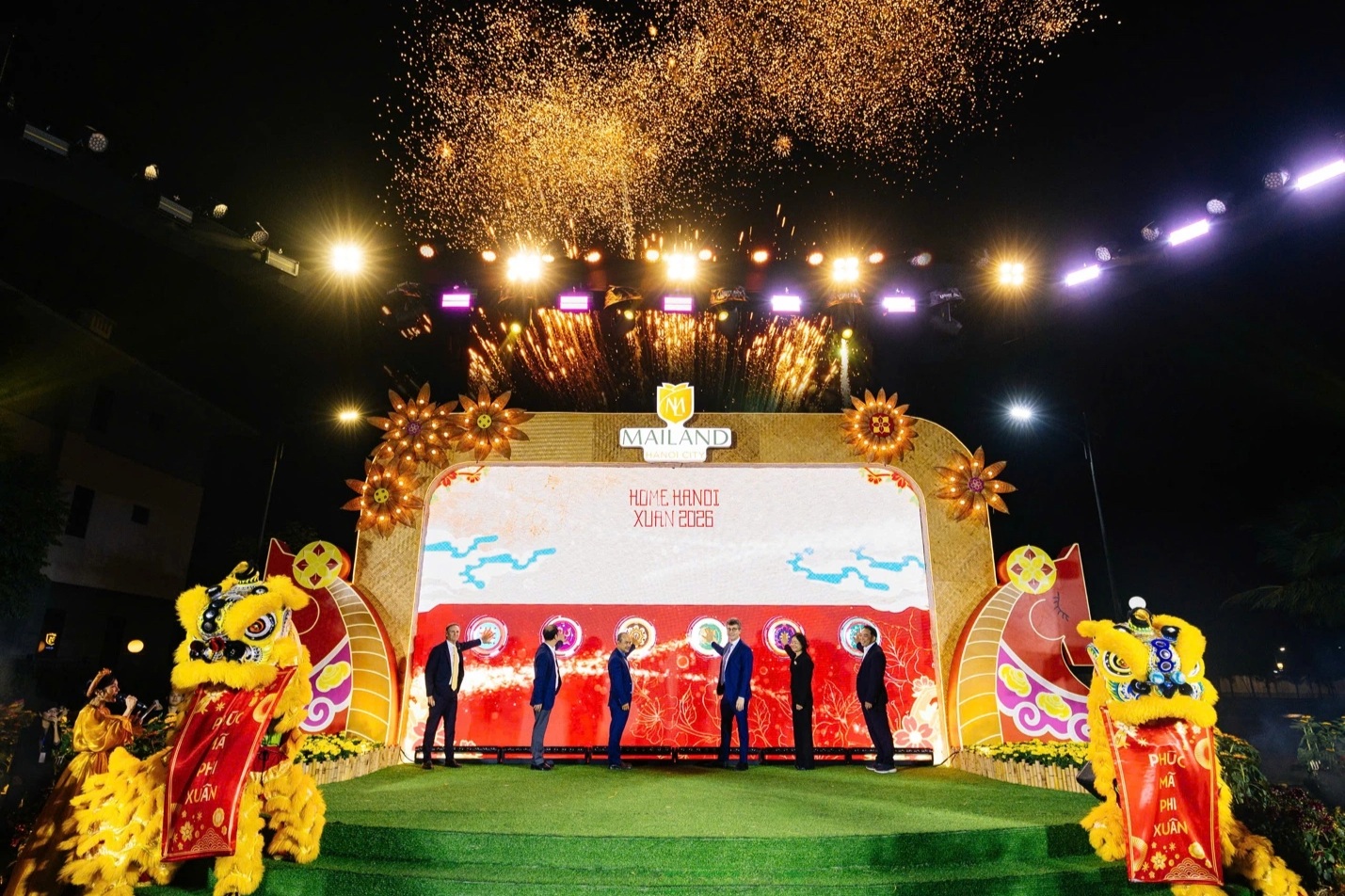 Đường hoa Home Hanoi Xuan 2026 khai mạc, đón chứng nhận của UNESCO